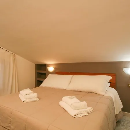 Attico Spazio E Panorama - Airport Apartment Fiumicino